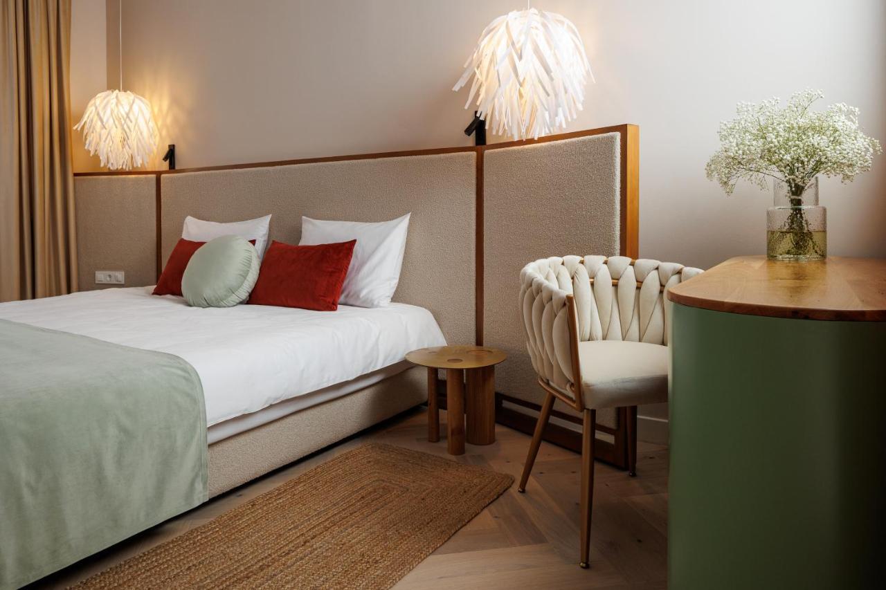 Aries' Collection Luxury Suites Брашов Экстерьер фото